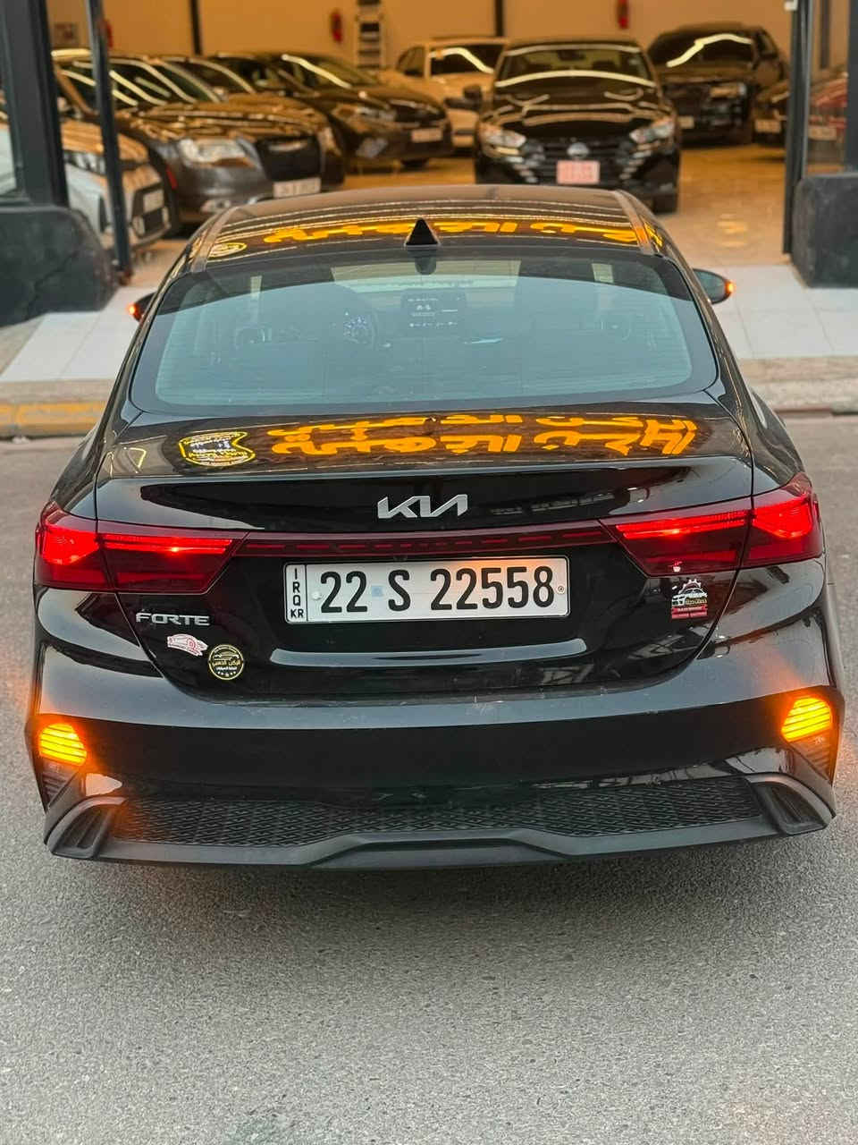🚗 للبيع: كيا فورتي LXS موديل 2023
📍 مكان السيارة :  موصل مدينه المعارض الجديده 
معرض الركن الذهبي 
📞 للتواصل: واتس اب    ***********
                                              *********** 
🛠️ المحرك: 4 سلندر 2000 دوش المرغوب
السعر 131$🔥🔥🔥
⚙️ المواصفات:

• شاشة كبيرة وكاميرا
• CarPlay و android
• تحكمات ستيرن
• أوتو ستوب
• قيادة ذاتية
• تحديد سرعة وتحديد مسار
• رادارات أمامية وجانبية وخلفية
• مثبت سرعة
• مانع انزلاق
• 3 انضمة قيادة

⚠️ أضرار السيارة:
• بوند فقط 
بدووون دواخل ✅
بدووون ايربك ✅

📌 تفاصيل إضافية:

• لون السيارة اسود 
• الكير والمحرك بحالة ممتازة – شرط الفحص 
• صدر وخلف "بلادي"
• الرادار وحجر البيئة والكزوز  كلها أصلية
• السيارة بحالة ممتازة وبدون مصاريف
