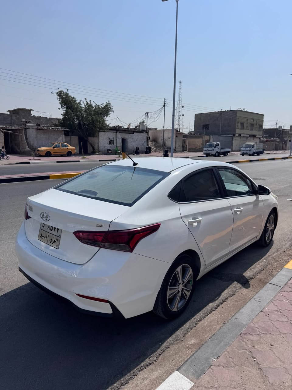 سلام عليكم 
هونداي اكسنت خليجي 
2019
سياره جديده وجاهزه من كلشي ع وضع الشركه ستخدام بنيه ممشه 38k
موصافت المعروفه فتحه تحكم ستيرن شاشه كامره 
تبريد تتدفئه
سياره كفاله فقط شوف العين دحجات بارد
مكينه 1600
رقم اربيل بسم شركه 
السعر 122 بيهه مجال قليل 
*********** البصرة, العراق
