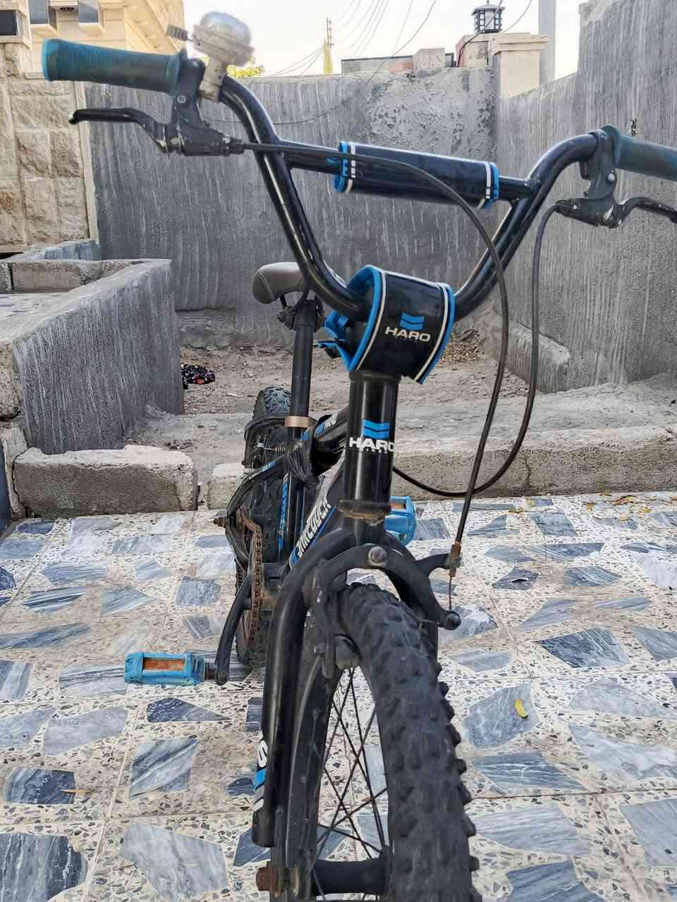 للبيع بايسكل امريكي باله درجه اولئ
لشه BMX
كله شغال و نضيف
السعر 85 الف و بي مجال
مكاني موصل سيدتي جميله
رقم *********** او اكتب تعليق و اطبلك خاص
