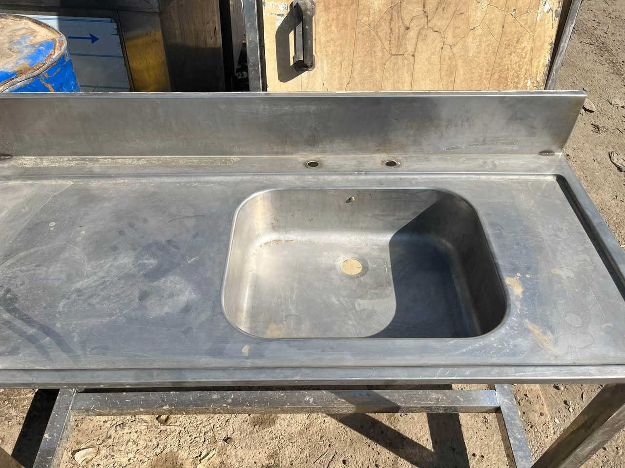 سِنگ نظافة 100% تركي، الطول 60 سم والعرض 125 سم. للتواصل: ***********.
