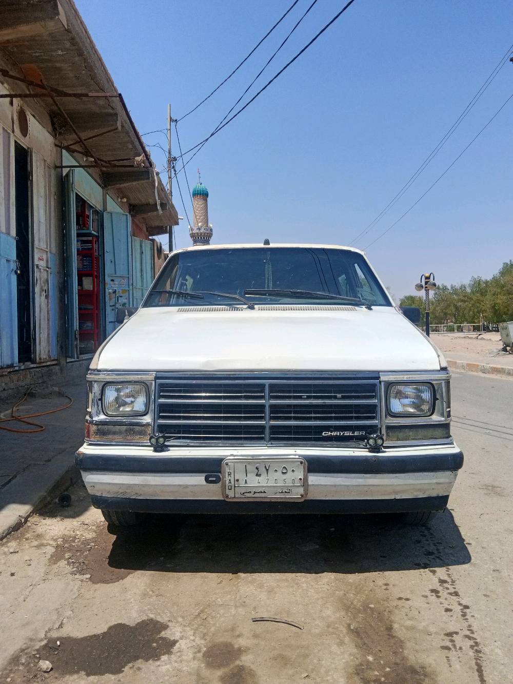 للبيع او مراوس 
كرايسلر گرنفال موديل 1990
كير ومكينه كورلا 200 سياره جاهزه من كلشي حداديه جديده تايرات جدد مابيها اي نقص 
التبريد عوزه بس كمريسر سنويه صاقطه 
العنوان الديوانية قضاء البدير ***********