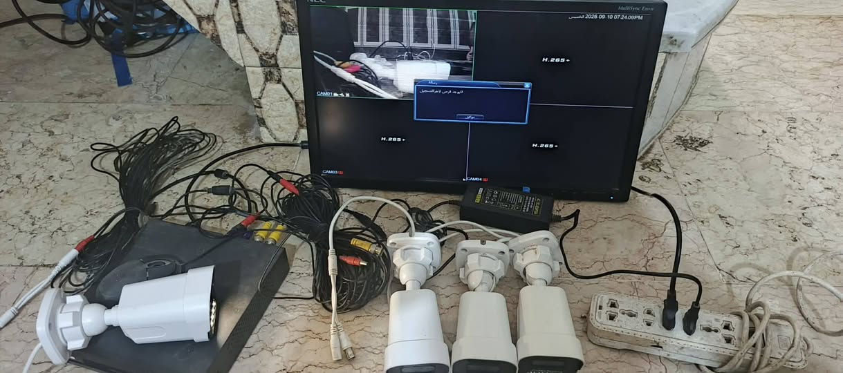 منظومة كاميرات كاملة مع شاشه حجم 24 للبيع 
سعره 90
***********
مكان كوفه حي ميسان
