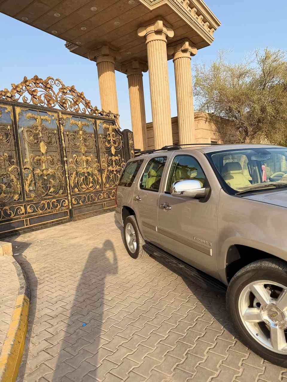السلام عليكم
تاهو 2008 خليجيه وكاله المنصور LTZ
السياره نضيفه وجديده 
موصفاتها 
فتحه وبنرامه 
كشنات تدفئ وتبريد 
صندوق كهربائي 
تحكم سترين 
تحكم سرعه 
شاشه  
7راكب 
مكاني البصره 
السياره جديده ونضيفه وشرط الفحص 
ما عد الجمالغ صفحه الصدر طخه ورجعت بلاد
***********
