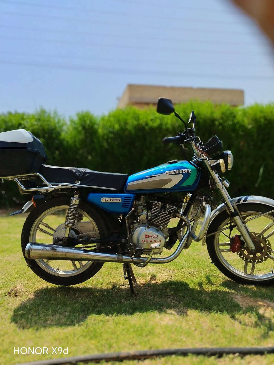 موطور سيفان محرك 150cc كهربائيات شغاله محرك عله وضعه بلادي ما مفتوح 2023 السعر 550وبي مجال ملاحضه مامتواجد خاص للأستفسار الاتصال على الرقم ***********
