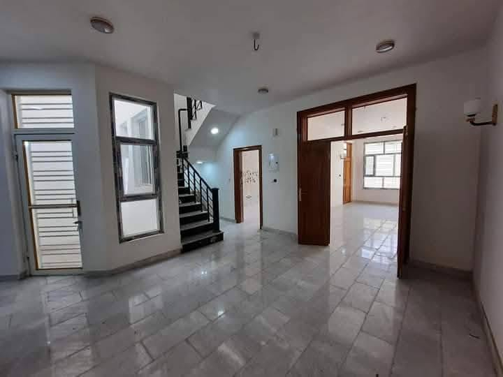 🏡 مكتب المهندس علي للمقاولات والعقارات العامة 🏗️
هل تحلم بامتلاك منزل عصري بتصميم مميز وجودة عالية؟
نحن في مكتب المهندس علي نقدم لكم أفضل الحلول في مجال البناء، مع تنفيذ احترافي باستخدام أجود المواد الهندسية وبأحدث التصاميم.
✅ بناء الدور السكنية
✅ تنفيذ المشاريع والمقاولات العامة
✅ نظام القسط والنقد بما يناسب الجميع
✅ جودة في التنفيذ والتزام بالمواعيد
***********1📞 تواصلوا معنا اليوم، ودعونا نحول حلمكم إلى واقع.
مكتب المهندس علي للمقاولات والعقارات العامة
ثقتكم... أساس نجاحنا. جزء من أعمالنا 👇
