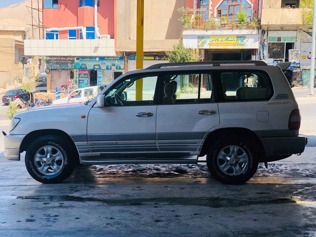 لاندكروزر • ٢٠٠٦ • فول مواصفات