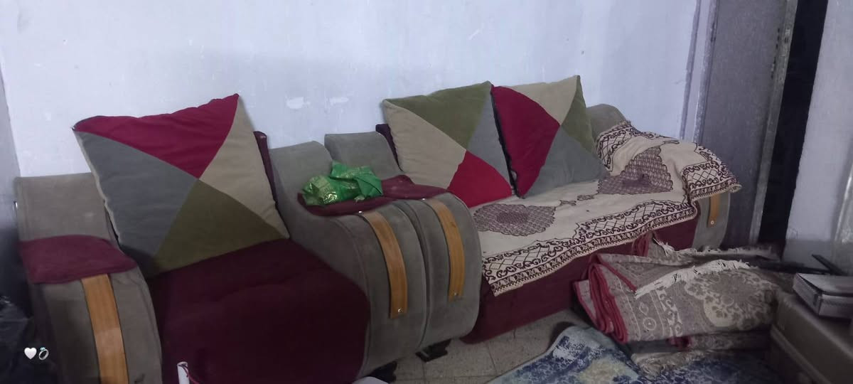 تخم • صوفا • فيه مجال