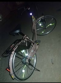 شلونكم شباب شو اخباركم عندي بايسكل للبيع حجم  22 الحابي يشتغل بايسكل ق...
