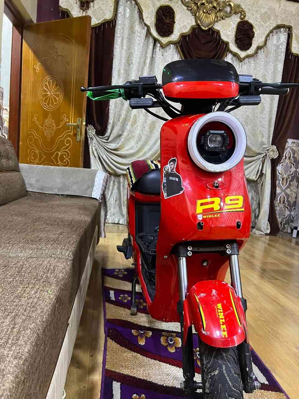 سلام عليكم دراجة R9للبيع. كفاله عامه من كلشي تجي وتشوف بعينك السعر 425 وبيه مجال للشراي مكاني البصرة الحيانيه شارع القاىد تاميم رقم الهاتف ***********فقط واتساب
