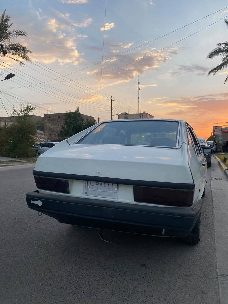 السلام عليكم برازيلي موديل 1987 السياره حلوه ونظيفه شغاله مكينه وكير جدد شرط التحويل مكاني بغداد السعر 28 وبيها مجال الرقم ***********
