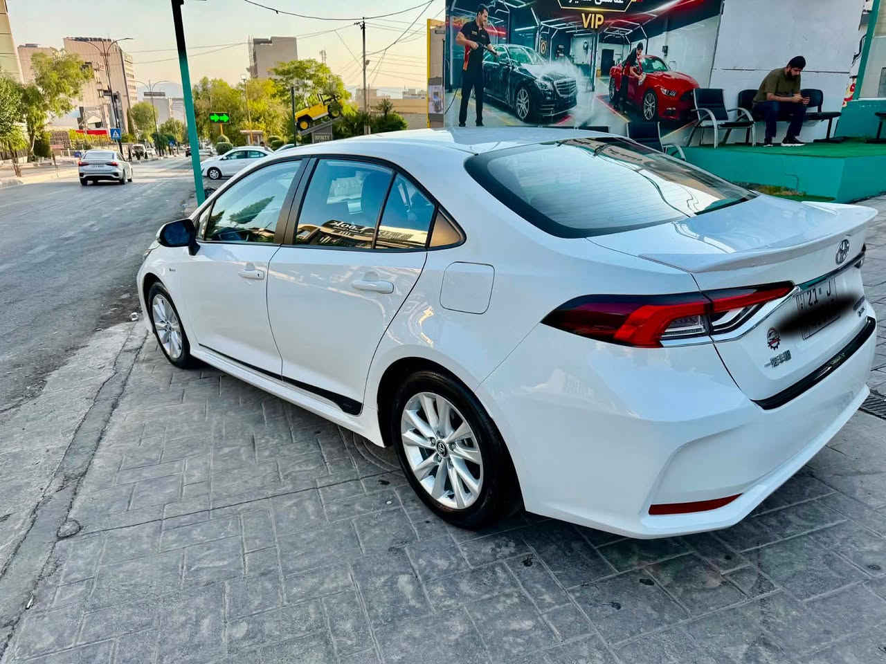 corolla HEV 2025 
کرۆلای ٢٠٢٥ ی HEV 
نموونە لە جوانی 
تەنها ١٥ هەزار ڕۆشتووە 
بێ بۆیاخ و سارد و تەرزە دەعامی بۆ دەعامی بە شەرت 
شاشە ئەندرۆید و ئەپڵ کار پلەی 
سڵاید و لایتی پێش و دوای LED 
تحدید سرعە و تەبرید dual zone 
DRCC کە خێرای تەحدید سرعە لەگەڵ سەیارەی پێشتەوە ڕێک ئەخات 
نموونەیە لە جوانی 
نرخی : ١٧١ گەڵا و معامەلەیەکی زۆر کەم 

ژمارە مۆبایل [***********] 
0️⃣7️⃣7️⃣0️⃣0️⃣6️⃣9️⃣7️⃣3️⃣7️⃣0️⃣ 📞 بنجوين, السليمانية
