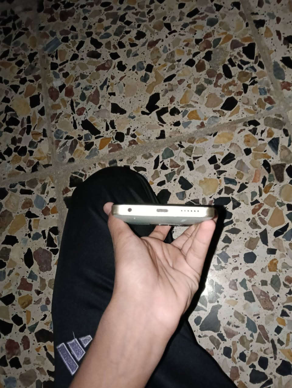 موبايل تكنو سبارك 20 c
ذاكره256
الحاله ممتاز 
الضرر فقط فطر بل شاشه ومال ومامثر
 بل شاشه الخارجيه ماداخل صيانه ولا مبدل اي شي يجي فقط الجهاز وماكو ملحقات 
والسعر 155وبي مجال 
للتواصل خاص 
او ***********فقط واتساب

نص مكتوب في الصور:
- TECNO SPARK
- TECNO BG7
- وحدة المعالجة المركزية
- Helio G36
- الكاميرا الخلفية
- 50M DUAL
- Camera
- ROM
- 256.00 GB
- الشاشة
- 720X1612
- رقم الاصدار
- BG7-XE674SABCDEF
- LMNQR-T-OP-26012
- 1V2708
- إصدار Android
- 13
- الكاميرا الأمامية
- 8M
- RAM
- 2.00 GB + 4.00 GB
- GB 8 قابلة للتوسيع
- البطارية
- 5000mAh
- إصدار HiOS
- HiOS V13.0.0 (OS13.
- 0-T-P238-240117)
- 1:28 ص
- هاتفي ->
- اسم الجهاز
- TECNO SPARK 20C
- الطراز
- 4.00 GB
- + 2.00 GB
- 8 GB قابلة للتوسيع
- رقم الإصدار