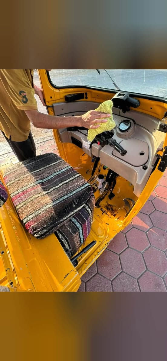 تكتك • موديل ٢٠١٩ • أصفر