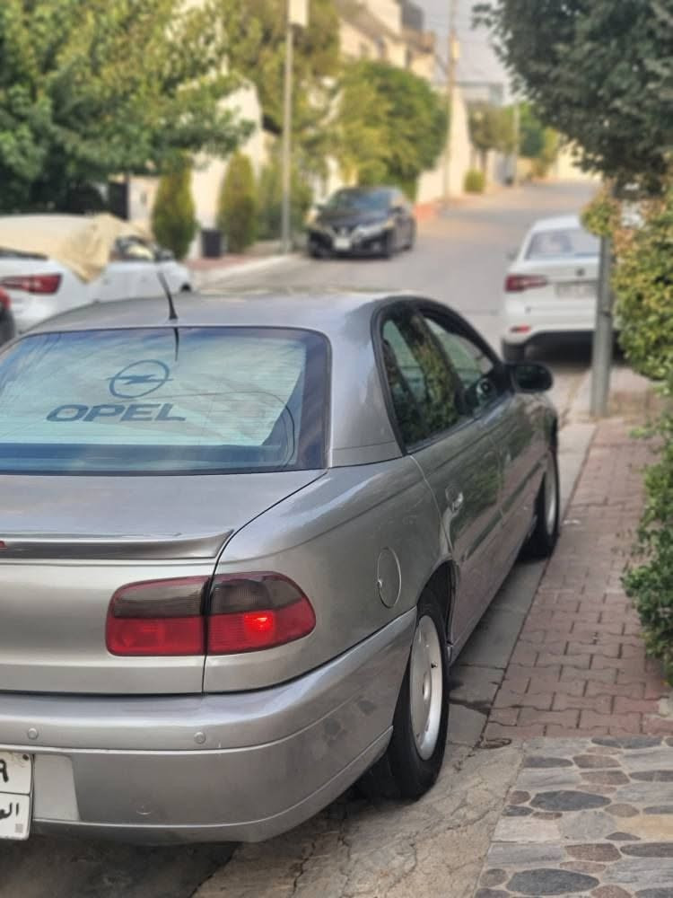 ئوبل ئوميكا 1995رەقەم سلێمانی 
گیڕ و مەکینە بەشەرت 
کامل بویاخ بۆ جوان کاری بێ دەعم و لێدراوی 
4 جام کارەبا 
مەکینە 20 
سیستمی غاز
4تایەی تازە 
بە شەرتی تەحویل وغرامە
48 معامەلە
*********** السليمانية, العراق
