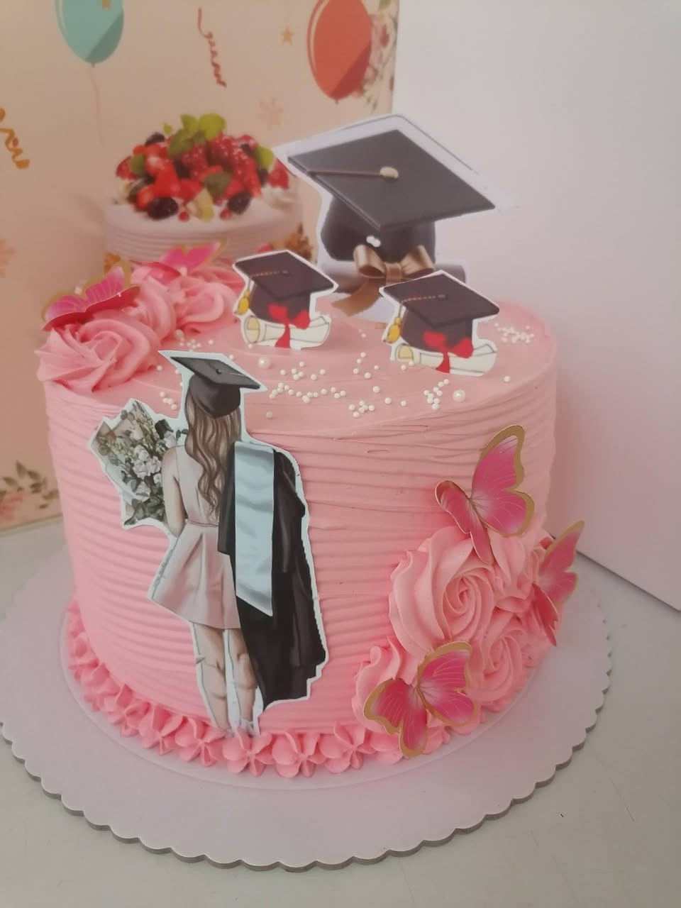كيك حسب الطلب للحجز ابو دشير *********** يوجد توصيل
