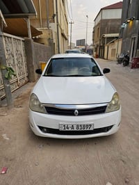 رينو سفران • ٢٠١٠ • ٤ سلندر