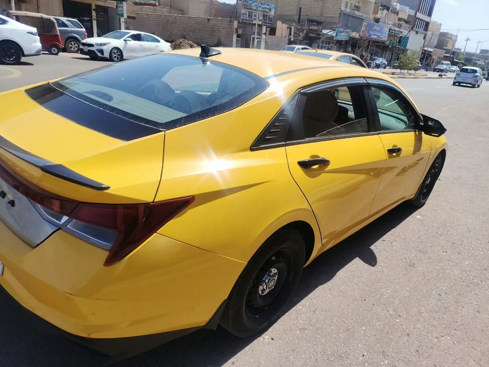 النترا موديل 2023 لون اصفر تكسي 
سياره ضرار سياره 
حادث تقرير شغاله وماشيه من امريكا 
عنوان ديالى بعقوبه هاتف *********** 
ماشيه 95 الف 
السعر 135 وبيه مجال بصيط
