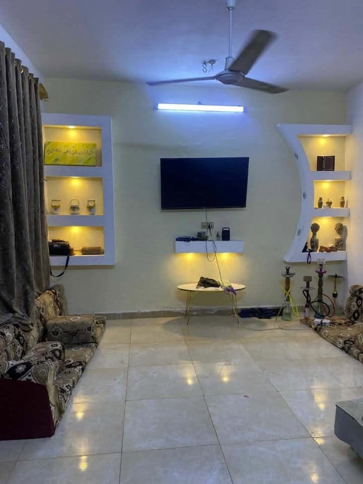 🏡 بيت للبيع في البصرة – أبي الخصيب
📍 الموقع: أبي الخصيب – شارع الإطفاء

📐 المساحة: 256 متر

📜 الطابو: صرف عرصه

🏠 البيت: طابقين

🔹 الطابق الأول:

• غرفتين: 4×4 و 5×4

• صالة 8×4

• ديوانية 4×4

• طارمة

• كراج

• حديقة خلفية

• مطبخ

• صحيات

🔹 الطابق الثاني:

• 3 غرف

• غرفتين 6×4

• غرفة 5×4

• صالة

• صحيات

💰 السعر: 160 مليون

🔸 قابل للتفاوض وبوجود مجال للجادين

📞 للاستفسار والتفاصيل: ***********
