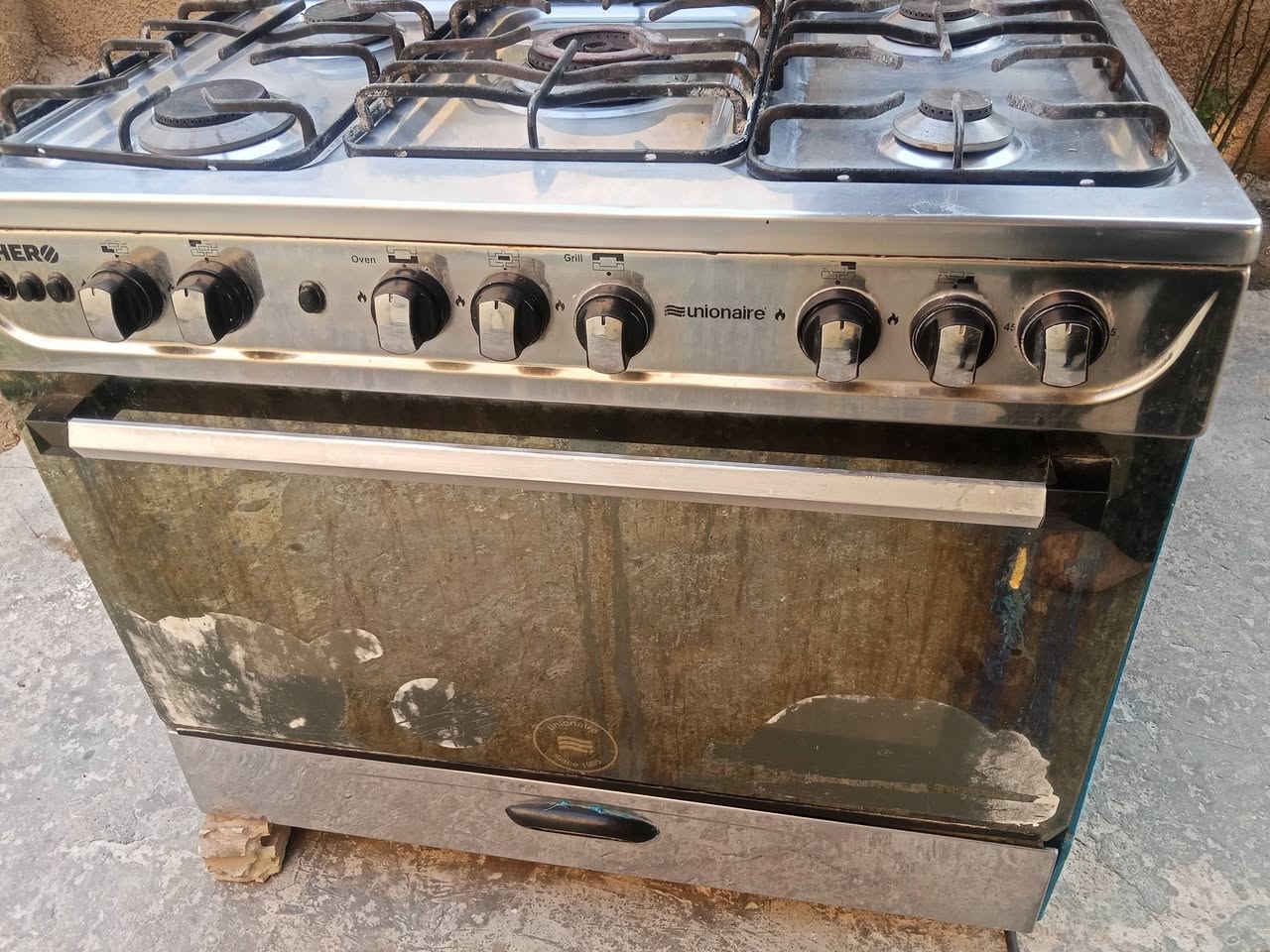 طباخ للبيع شغال كامل نقص فقط رجلين 2 السعر 220 للتواصل ***********
