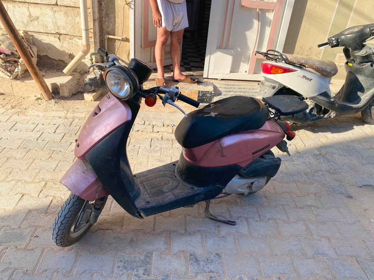 للبيع هوندا مديل ٢٠٠٨ دراجه سلف هندر كهربائيات كله شغاله نقصه جاملغ امامي فقط سعره ٣٠٠ وبيه مجال دراجه محرك ولفات مو خبط سرعه ٦٠ للستفسار***********اتصال فقط متواجد
