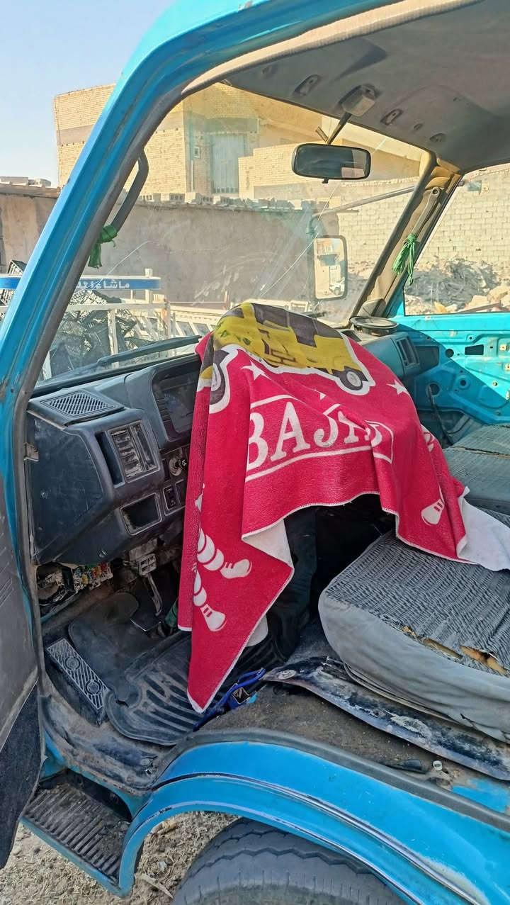السلام عليكم بنكو البيع موديل 96 سياره بلادي سعر 38 بيه مجال مكان كربلاء رقم الهاتف ***********
