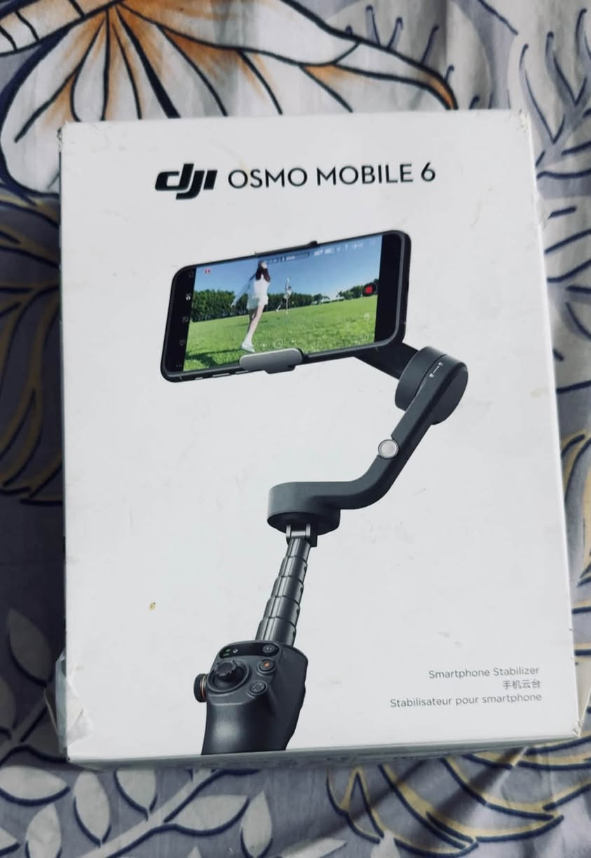 گمبل/مثبّت موبايل احترافي من DJI
🔹 الموديل: DJI Osmo Mobile 6

🔹 تثبيت 3 محاور لتصوير فيديو ثابت وسلس

🔹 يدعم ActiveTrack 6.0 لتتبع الأشخاص أثناء التصوير

🔹 تصميم قابل للطي وسهل الحمل

🔹 يحتوي على عصا تمديد مدمجة للتصوير من زوايا مختلفة والسيلفي

🔹 تحكم مباشر بالحركة والتصوير من المقبض

🔹 مناسب للتصوير الاحترافي، الريلز، تيك توك، الأعراس، المناسبات والفلوغات

🔹 يعمل مع الهواتف الذكية من خلال تطبيق DJI Mimo

🔹 المنتج الظاهر بالصورة علبته موجودة

📌 الحالة: [جديد / مستخدم استعمال خفيف]

📍 الموقع: الحلة – بابل

📞 للتواصل: [***********واتساب
