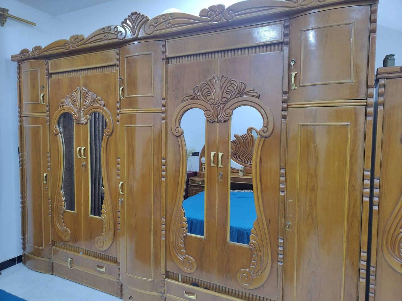 سلام عليكم  غرفه نوم احطاطه صاج للبيع نضيفه مكاني بعقوبه تقاطع عبدالله  بن علي  ***********
