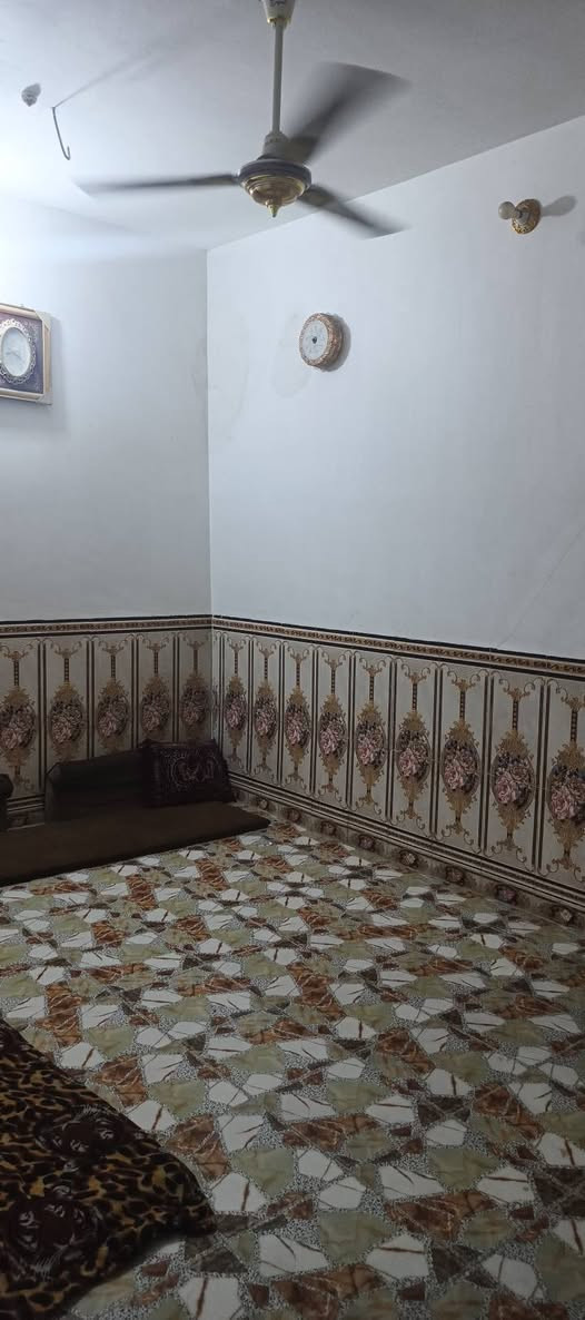 بيت 100 متر حي النداء مفتوح على 30 بناء 2021 رقم القطعه53666 للبيع السعر 63 مليون مع المجال الاتصال على الرقم ***********
