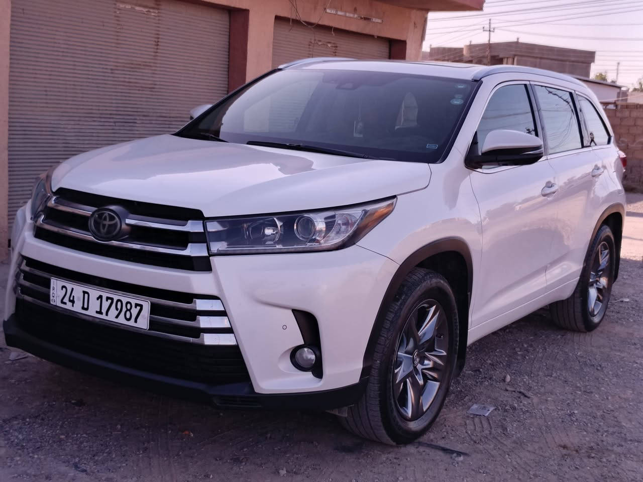 هايلاندر 2017
@كلين بدون صبغ
فول مواصفات LIMITED
محرك V6.. 3.5
فور ويل
***********
***********
