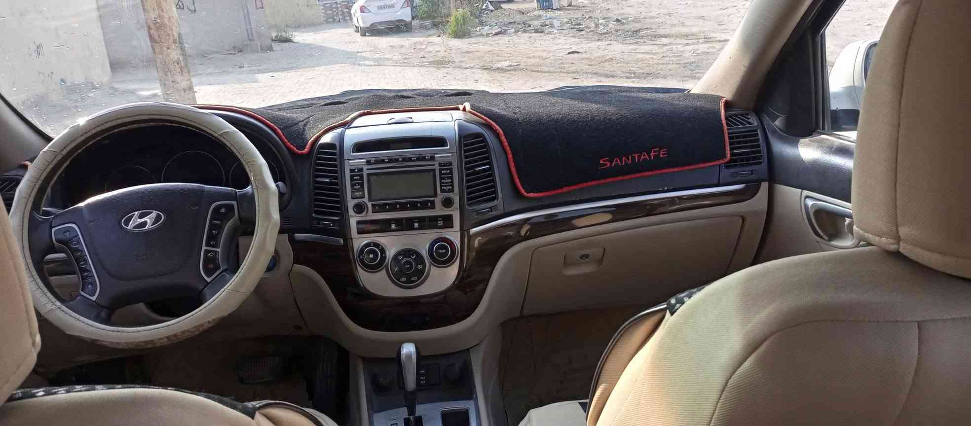 سنتافي خليجي موديل عشره مكينه سته سلندر رقم بغداد دولي سبعه راكب ثلث قطع تبريد بيه قطعه وحده تبديل والباقي مكفول بصمة تشتغل بصمة ابواب فتحه تحكمات سياره مفوله سعره ١٤٥ وبيه مجال بسمي هزه ماصاقطه ستفسار اكثر عل الرقم ***********
