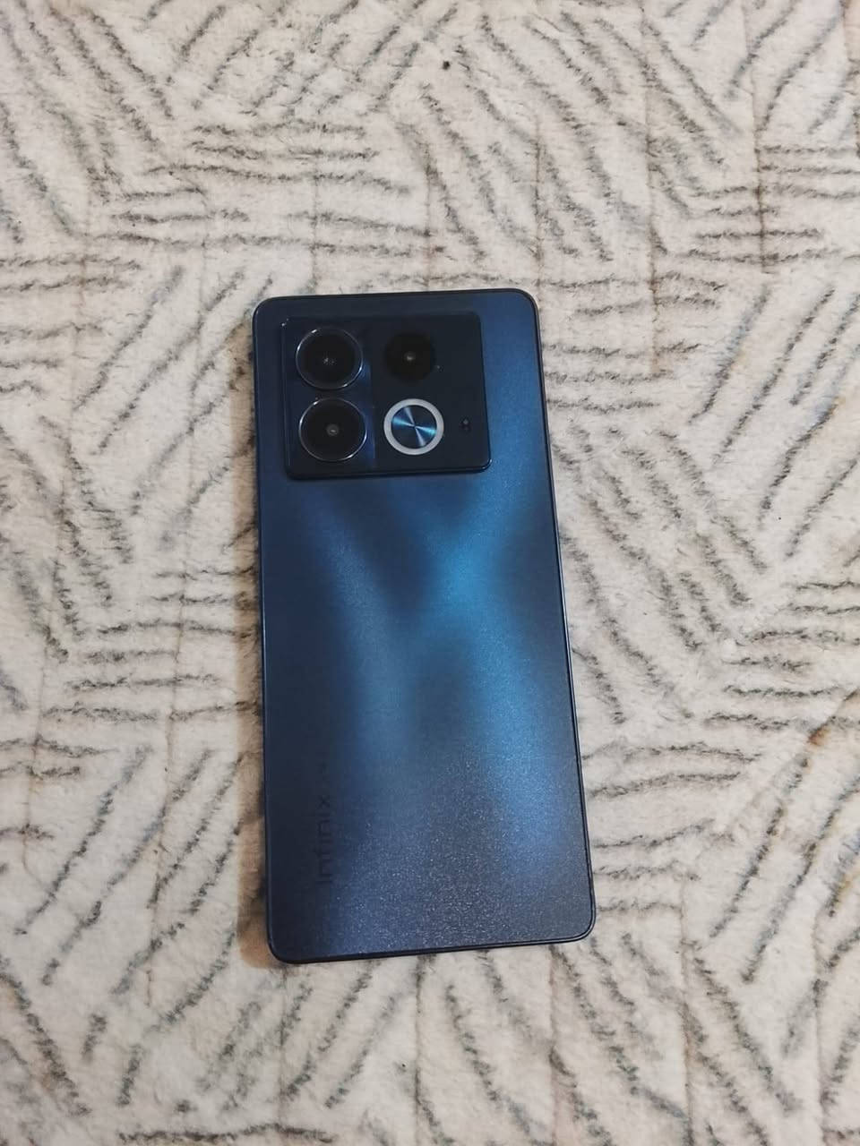 السلام عليكم: للبيع
infinix note 40 5G/ G5 انفنكس نوت 40 
🔹 ملحقات فقط(شاحنه)+ لزكه الاصليه

🔹 جهاز جديد مامفتوح

🔹 بطاريه 5000mAh  + شاحن سريع 

🔹ذاكره 256 +رام RAM 8+8 

🔹كامره خلفيه 108M + اماميه 32

🔹نضافه 100/100

ملاحضه الجهاز يحتاج فقط بيت الشريحه موجود ب 2000 يم الصيانه

🔴  للتواصل *********** واتساب فقط او راسلني ماسنجر

🔴 مكاني ناصرية
