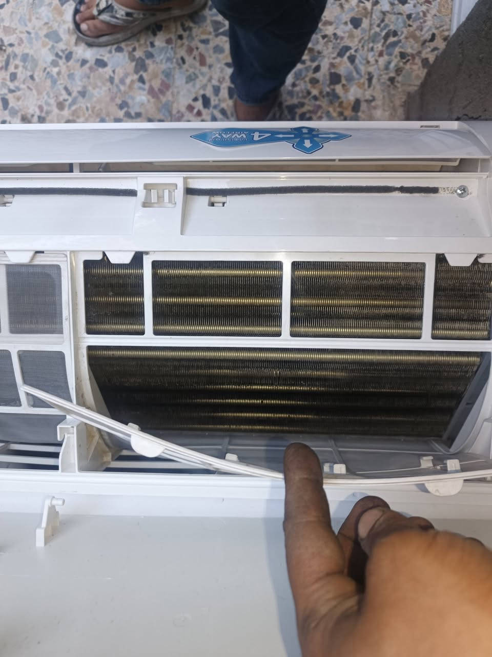 سبلت 1 طن دنگا اقتصادي 
للبيع بسعر 325 الف غاز 410 اقتصادي يشتغل ع السحب 
جديد مشتغل 4 اشهر فقط كامل ملحقات مكاني جسر ديالى 
***********
