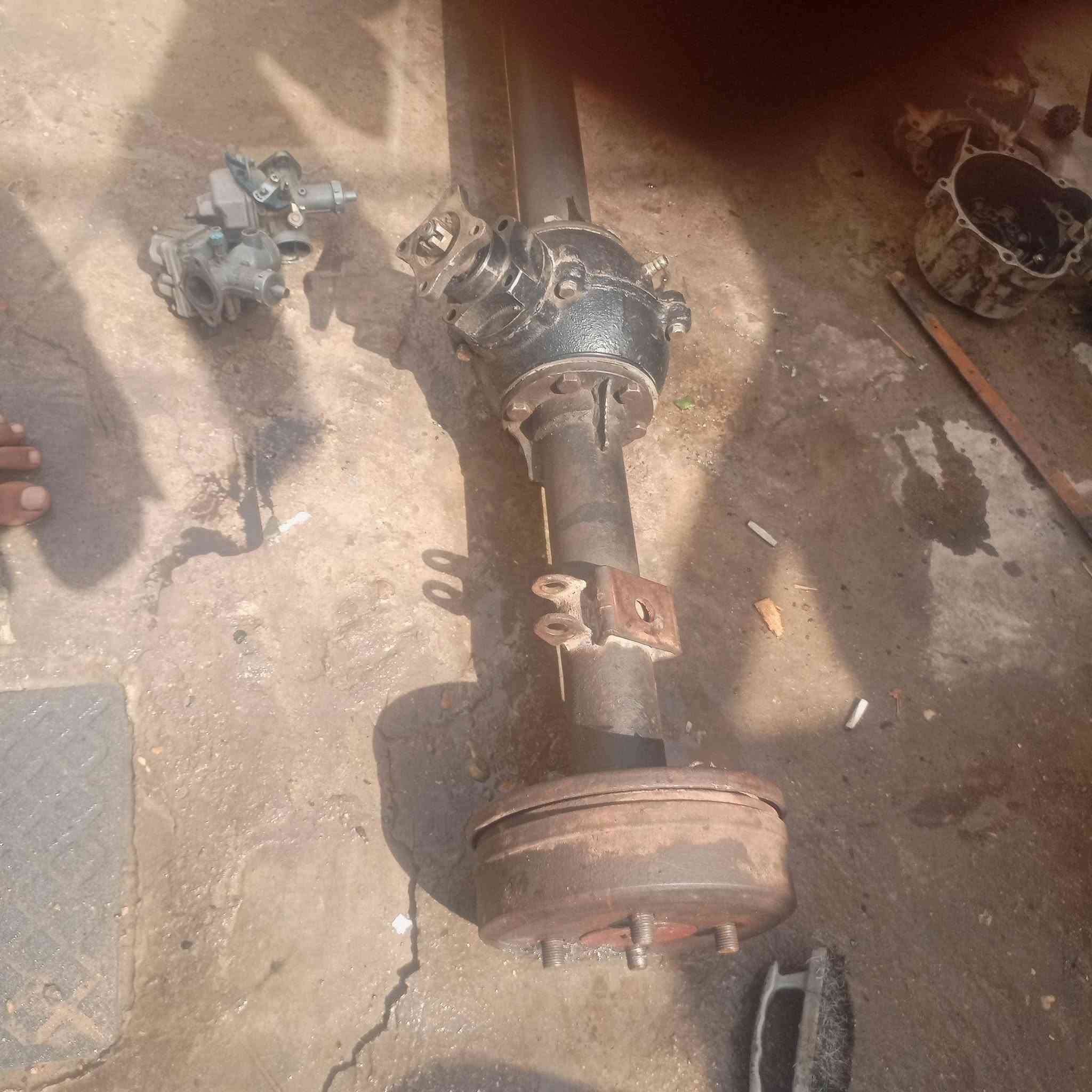 اكسن مقفل للبيع اخو الجديد شغال عل فحص سعره 80وبي مجال بسيط مكاني نجف شارع كربلاء واتساب ***********او اتصل ***********
