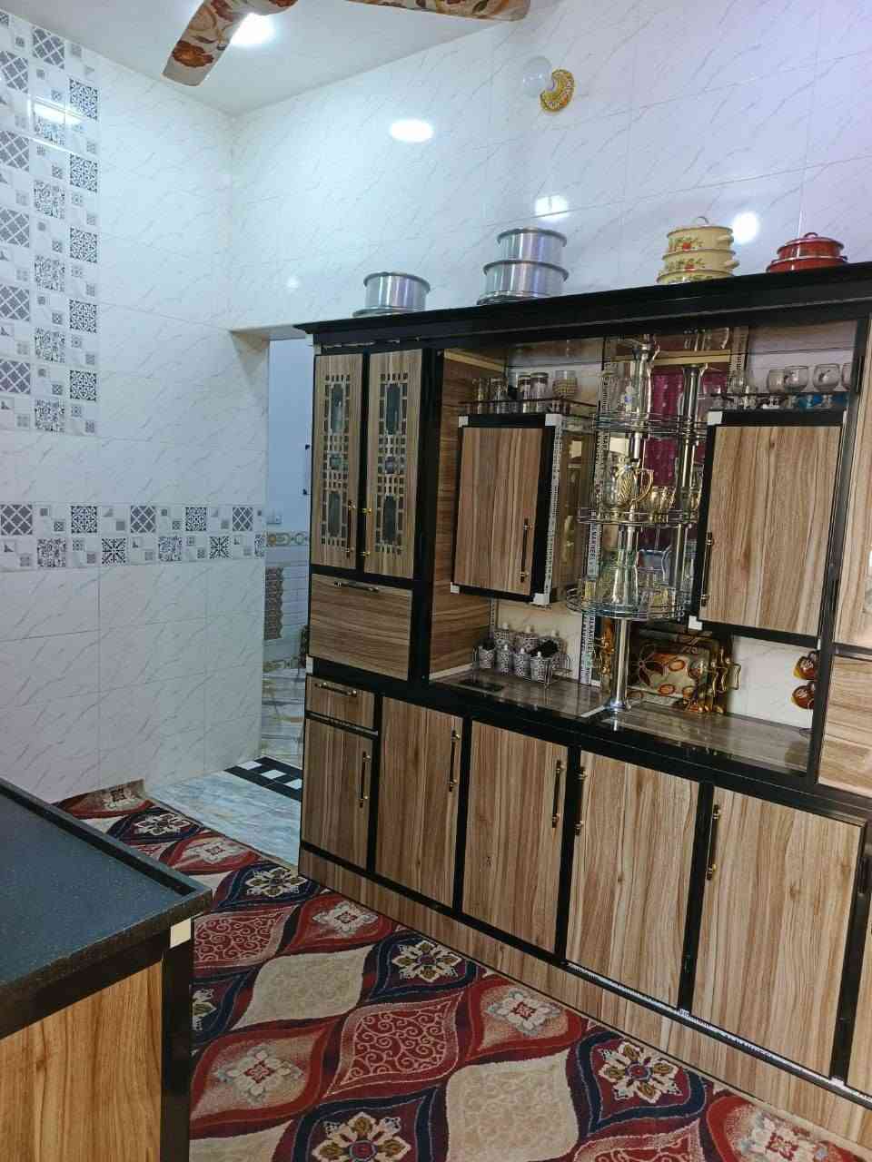 سلام عليكم بيت للبيع مساحه200(رقم وبي معامله واصله) في نهاوند العشر تالاف موقع البيت على شارع عشرين وكامل الخدامات منطقه هادئه وحلوه
سلام عليكم بيت للبيع مساحه200(رقم وبي معامله واصله) في نهاوند العشر تالاف موقع البيت على شارع عشرين وكامل الخدامات منطقه هادئه وحلوه 
البيت يحتوي على غرفتين نوم ومطبخ وصاله وستقبال ومقدمه البيت محل وفوكه شقه 
الاستفسار على رقم (***********)
الشراي يتصل ويدلل وذا ماعدك رصيد رمش
