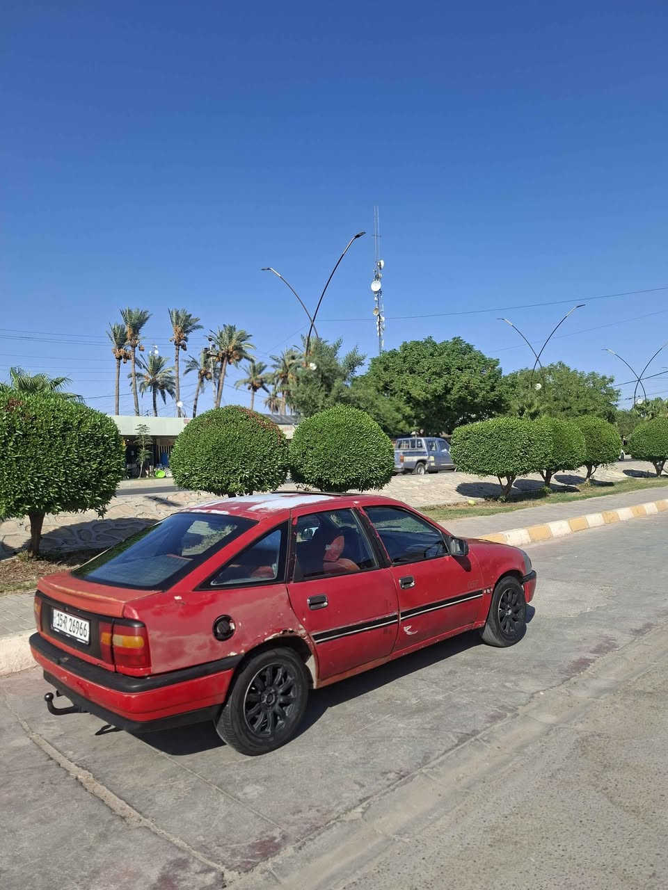اوبل فكترا 
مكينه 2000
رقم انكليزي بأسمي 
مكينه كير كفاله
صدر جديد تخم تاير جديد
الكشر كدام العين 
سعر 23 بيها مجال مكان السيارة الصقلاوية 
*********** _ *********** Singapore
