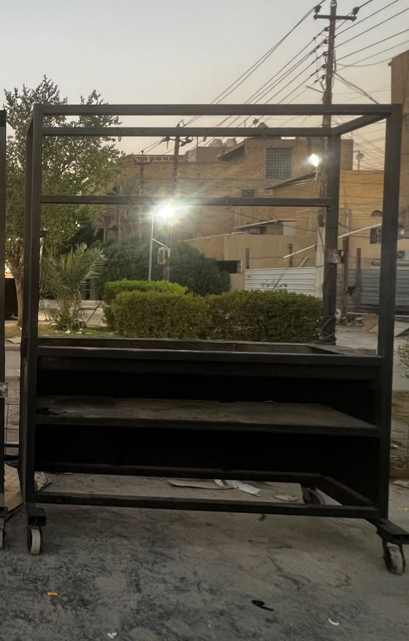 شوايه اجنحه دجاج تكه و عرايس قياس ٢متر حديد ثقيل جروخ صب ثقيل شغل درجه اولى
سعر مناسب العنوان شرطة الخامسه 
***********
