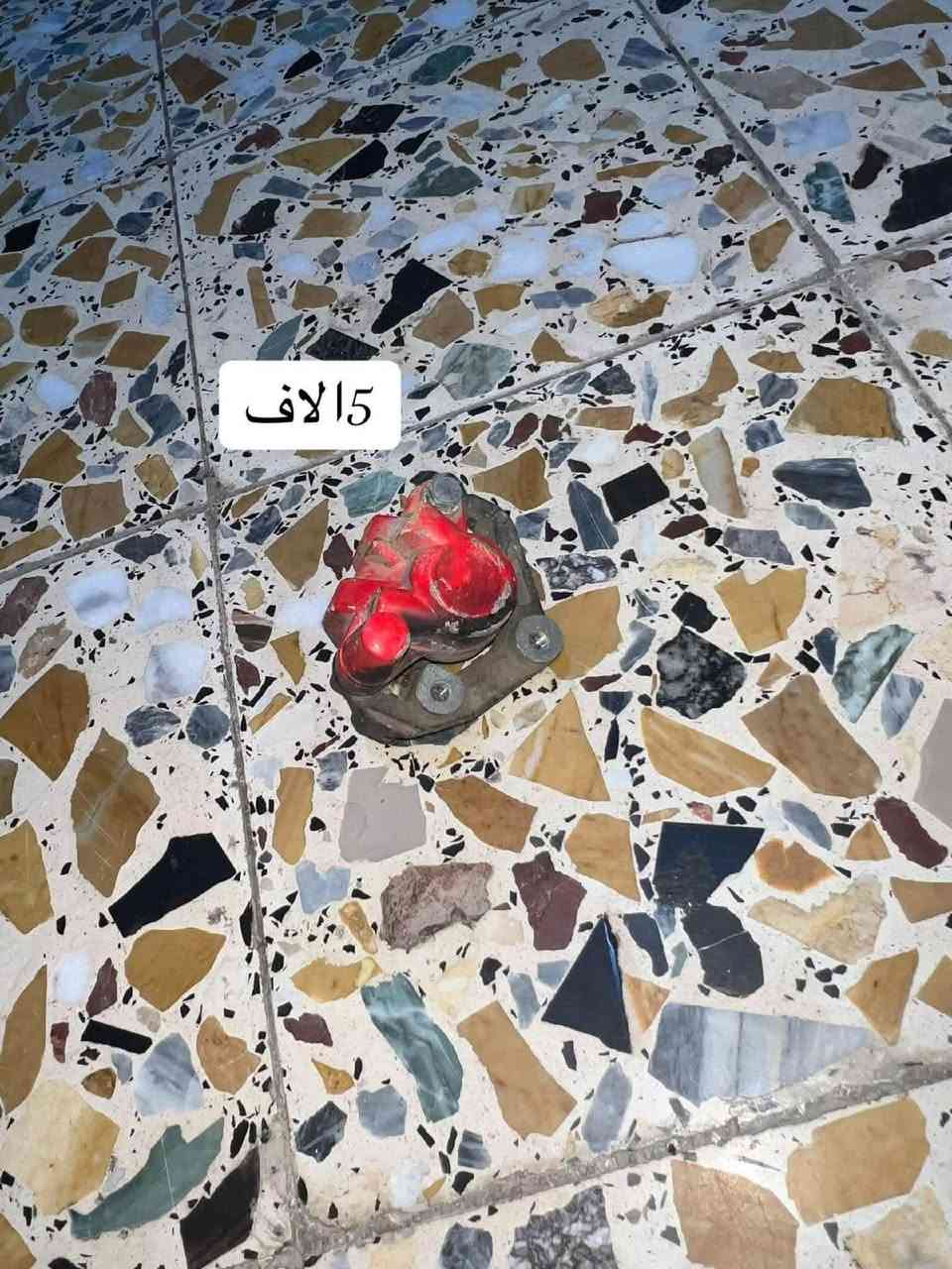 السلام عليكم اغراض دراجه للبيع مكاني بصره رقمي***********

نص مكتوب في الصور:
- رياضي سبادير ماكس يرهم منغولي وعدله وثعلب سعر 25 حديد
- مدكر خلفي ماكس بلادي سعر ١٣ الاف
- 15 الاف
- 15 اللاف
- 3 الاف
- قبق فلاوين سعر ١٧ الاف