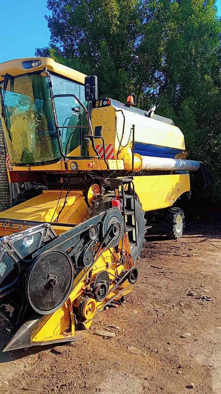 للبيع حاصده نيوهولند TC حجم4050 سنويه ورقم شمالي انكليزي تحويل أتريد وكاله مكينه وضع عل الشركه محرك مكفول كير وهوزنات شركه جاهزه للعمل التفاصيل أكثر اتصل على الرقم *********** العنوان نجف ناحية العباسيه
