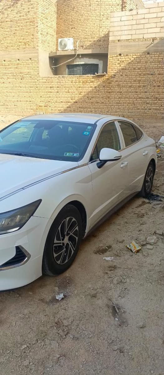 سوناتا هايبرد فول 1/1 مكينة 2000 تون تيربو مستعجل ع البيع اتصل وتدلل ***********
