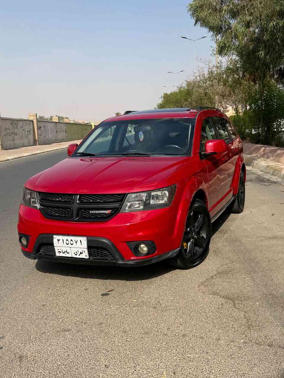 سلام عليكم 
دوج جورني 2018 كروس روود پلاس فول فول فول مواصافات ثلاثه مقعد تبريد مركزي كشن جلد كهربائي شاشه كبيره سقف سلايت محرك سته سلندر المرغوبv6 من الأخير سياره 1/1 بيها قطعتين او نص صبغ شويه فوك اللايت بي داخل بدون شواصي بدون ايرباك ماشيه 85 الف حقيقي كير محرك كهربائي كلها بالشرط راديتر بلادي انسه شي اسمه حماوه تخم تاير جديد بطاريه جديد رقم سليمانيه سنويه صار ٨ اشهر منتهي تحويل وكاله بالشرط دفتر بانزين بيها اي استفسار اتصال او خاص *********** كركوك, العراق
