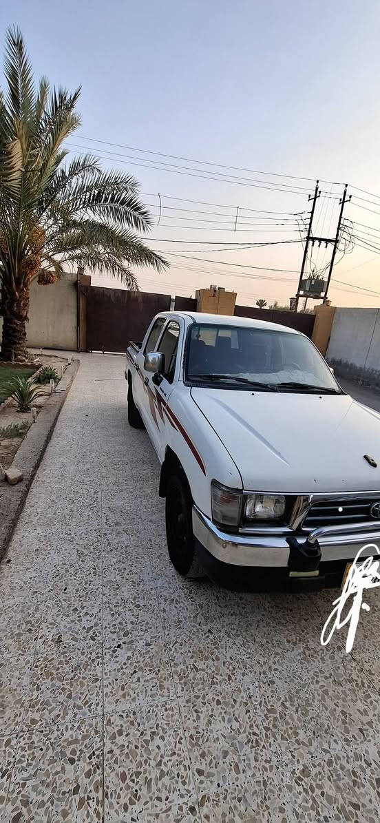 السلام عليكم تيوتا جمرة للبيع موديل ٢٠٠٠للستفسار عن باقي التفاصيل***********
