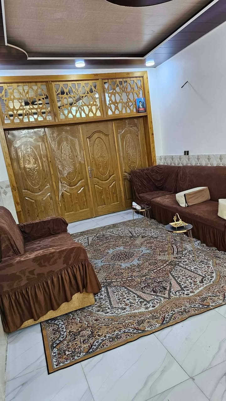 #يالله االلهم صل على محمد وال محمد
دار للبيع 150 متر مع الاثاث بسعر مناسب ب60 مليون وبيه مجال
مقابيل ملحق قريه الغدير
طابو زراعي سند٢٥ اقرار محكمه
بناء طابوك وصب خدمات كامله
للاستفسار اتصال
 او واتساب
***********
@إشارة

