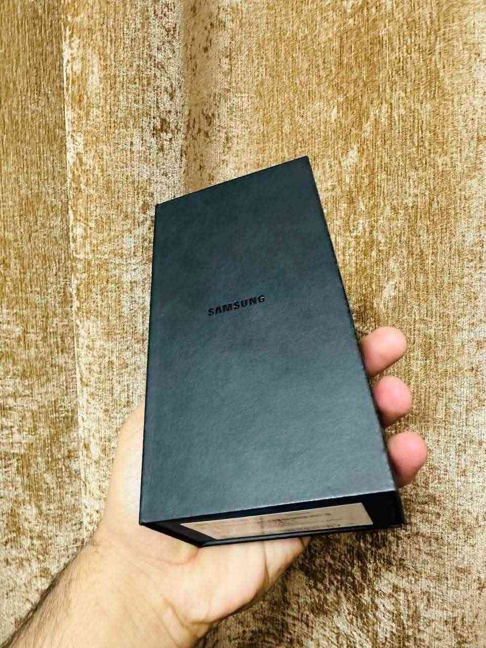 Galaxy Note 8
كارتونه وشاحنته كله موجوده اي نقص وخلل ما بيه 
السعر 200 قفل
مكان كربلاء _ الحولي 
رقم الهاتف *********** كربلاء, العراق
