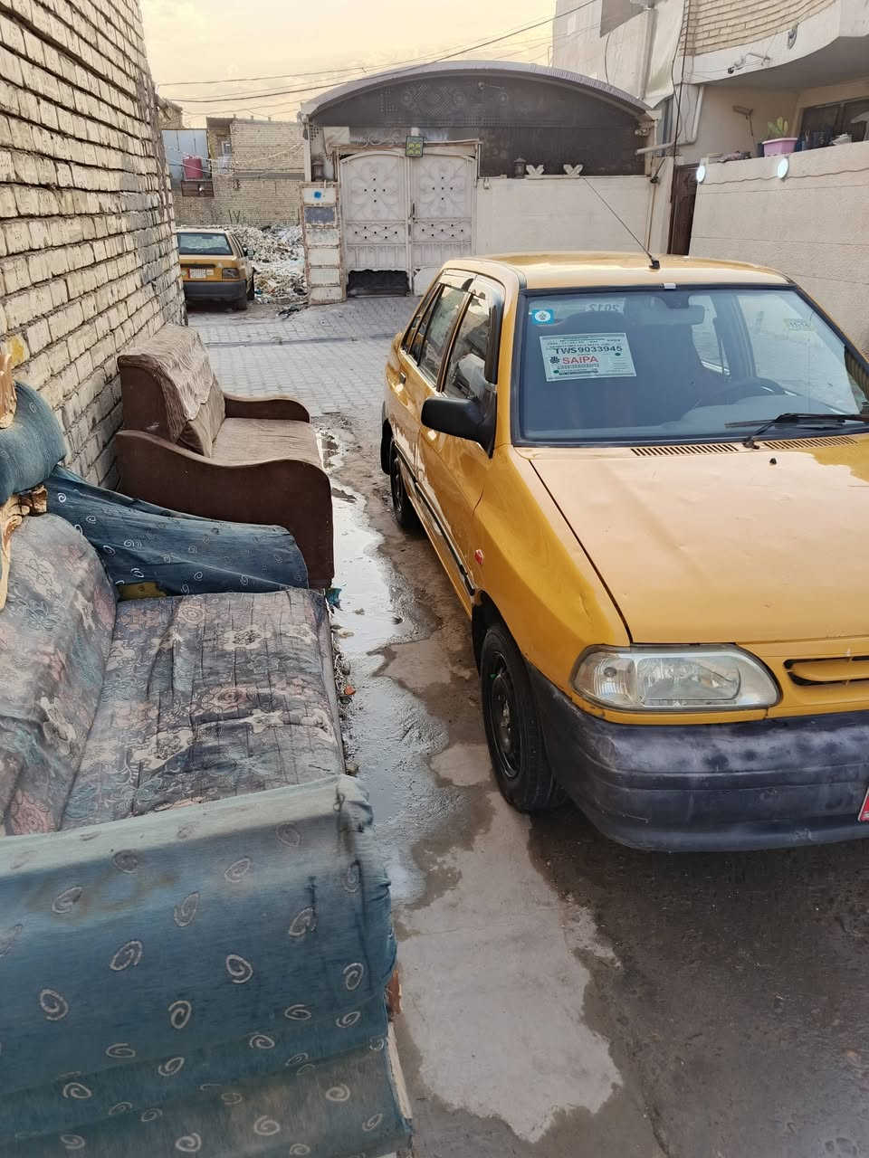 سلام عليكم سايبه البيع 2012سياره جاهزة وجديده تبريد تخم تاير صدر مكينه وكير خير من الله شواصي بلاد مكفولات سياره بيه صبغ ربع باب سايق وشويه يم البك لايت صفحت السايق بدون ضررر بدون تبديل وكله بلاديه بسمنه مصفره جديد تحويل ثاني يوم اي نقص مابيه رقم الهاتف ‏‪***********‬‏السعر 26وبيه مجال بسيط العنوان بغداد الشعب حي اور
