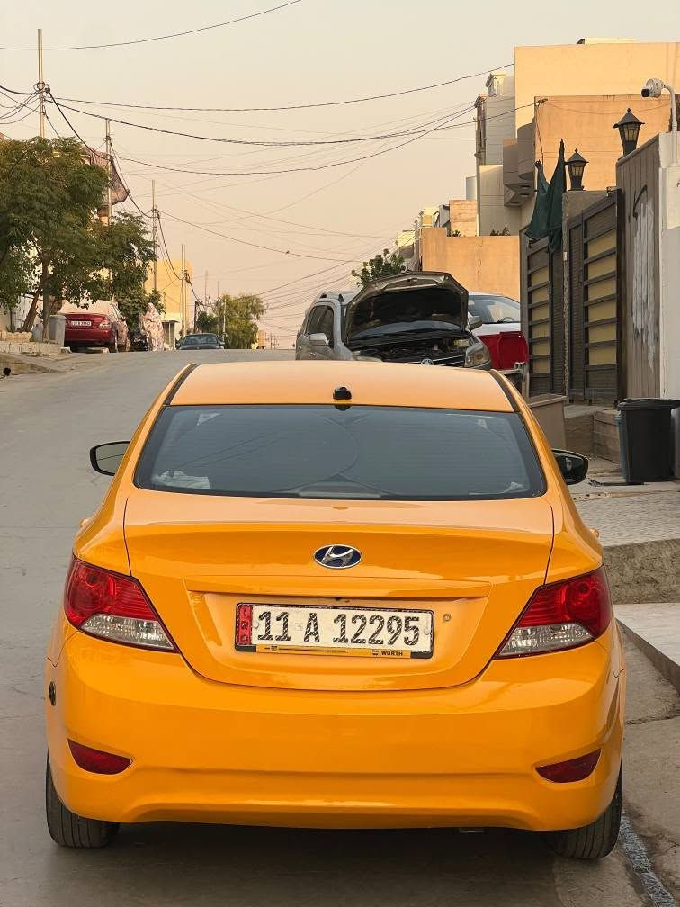هوندا اكسنت 2012 وارد كندي محرك 16 كير محرك مكفول بيها بطاقة بنزين و غاز بيها ظرر جاملغ و بونيت سعرها 82 و بيها مجال قليل
عنوان كركوك 
رقم : *********** كركوك, العراق
