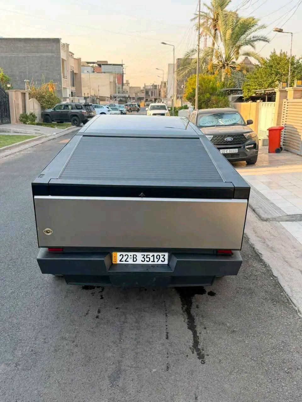 تێسلا سایبر ترك 2024 دەبڵ مۆتۆرە 
دەبڵ ئەکسل 
تەنها 50 هەزار کیلۆمەتر ڕۆیشتووە 
0 تا 100 4.1 چرکە 
بە یەک شحن 520  کیلۆمەتر 
شحنی سوپەر چارج 
شاشە گەورە
کامێرا 
خەتی جادە 
ویل 20 
زۆر مواسەفاتی تر 
تەنها بۆنیدی ئەوەیش زۆر بەسیتە 
سەنەوی نوێیە 
تحویل و غەرامە بەشەرت 
هیچ مەسرەفێکی تێدانیە 
هەموو گیانی بیلاد 

سـعـر : لە کۆمێنت داوابکە ڕاستەوخۆ بۆت دێت 📥 

گێر و مەکیەنەی بەشەرت 
هیچ کێشەیەکی تێدا نییە 

ژمارەی خاوەنەکەی 
***********
