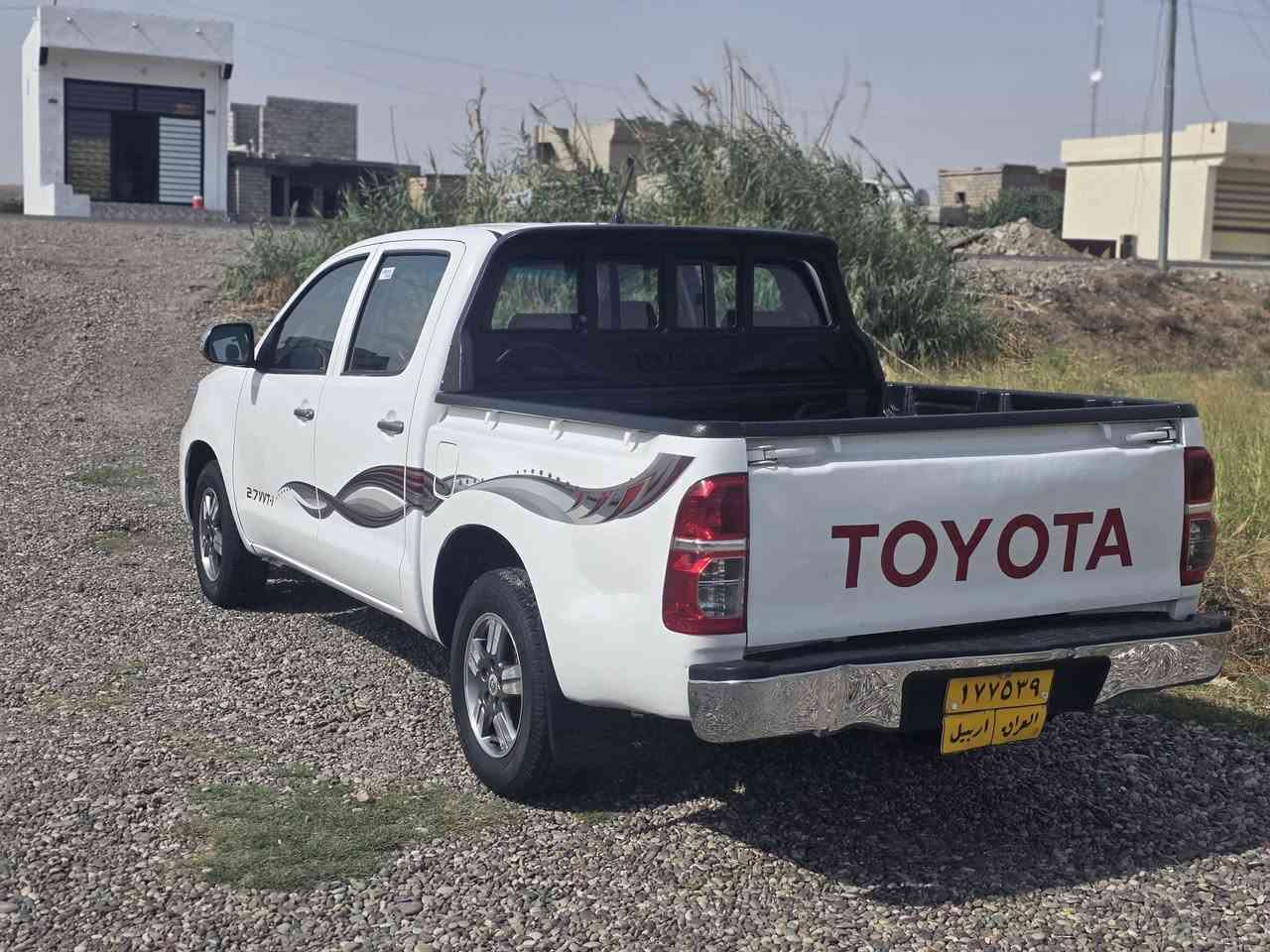 هايلوكس سعودي • ٢٠١٢ • بدون صبغ