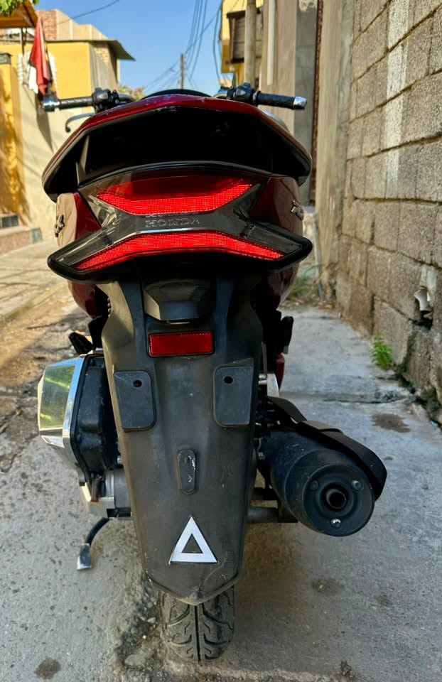للبيع PCX جيل ثالث ياباني🇯🇵🇯🇵
لون ماروني مميز

حساسات وكاملة مكملة❤️

الممشى 28ألف كم فقط

دراجة نظيفة ومرتبة، استخدام شخصي وحالتها ممتازة، 

جاهزة للاستخدام وما تحتاج شي.

رقم الهاتف ؛ ***********

السعر: اتصل ودلل

أ الموقع: ديالى بعقوبة
