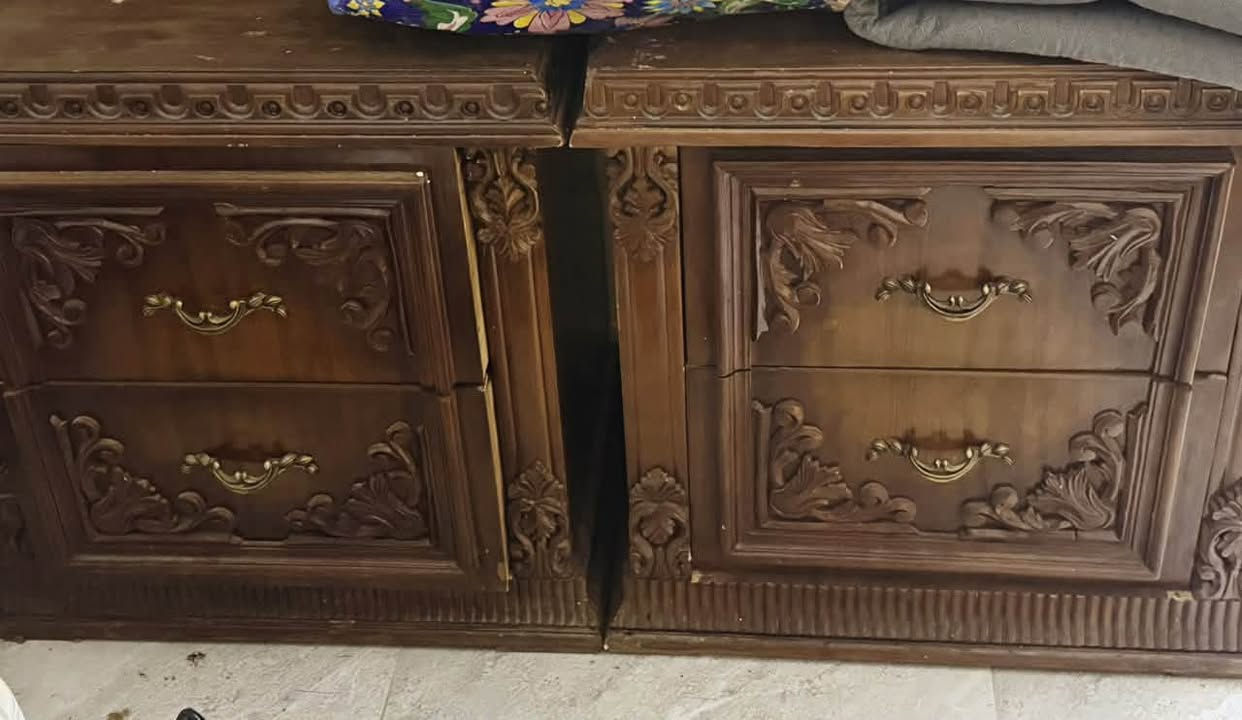مكلف بالنشر
السلام عليكم عندي هذا الغرفه تفصال عراقي ب6ملايين ونص تكمه تجنن الضرر موضح بالصور بعد وياها ميز مرايه

اريدها ب3ملايين العنوان بغداد حي الامانة للاتصال ***********
