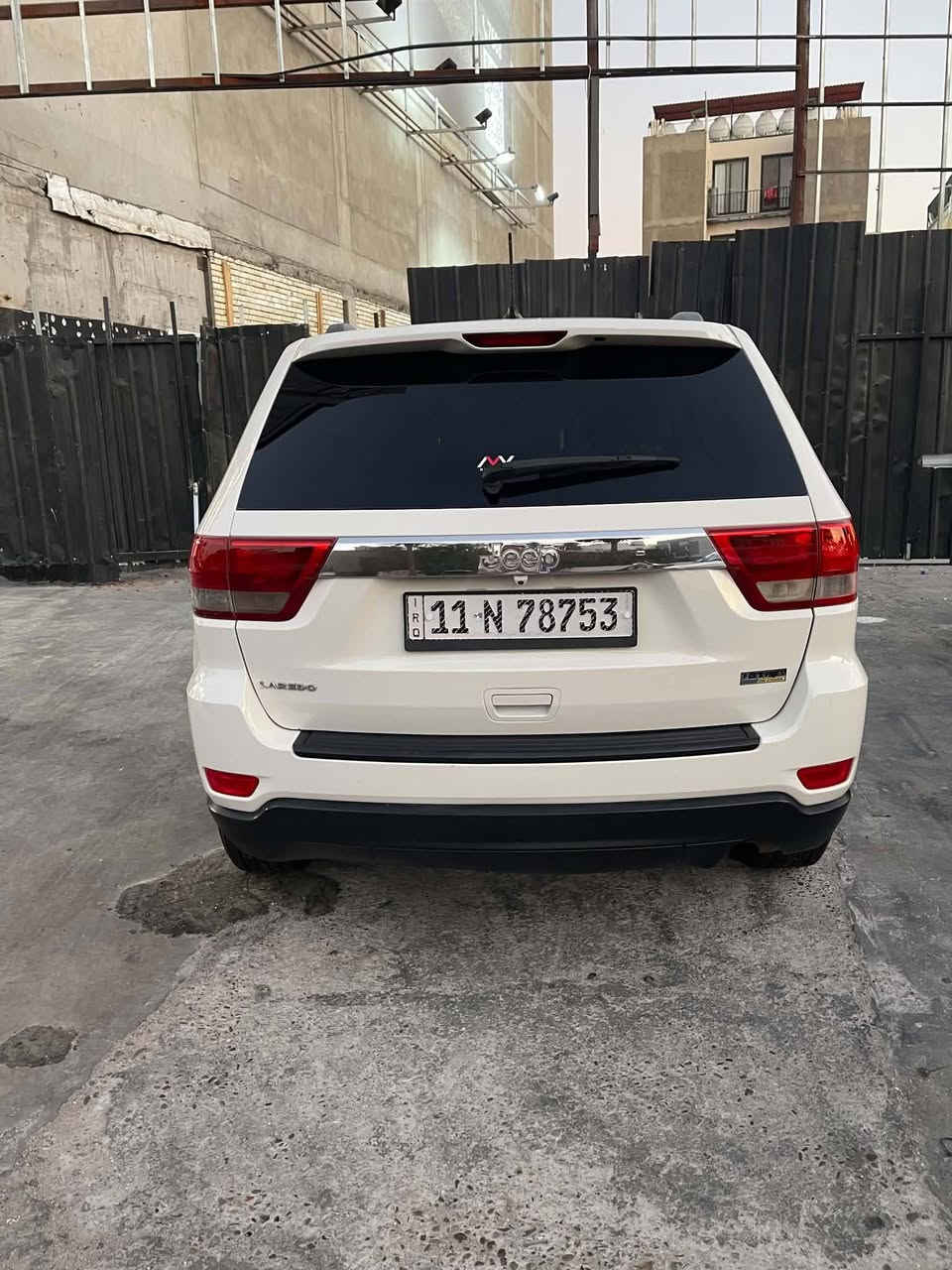 السلام عليكم
سياره jeep  2012 كفاله عامه
تبريد ثلج. ❄️
تخم تاير. جديد 
محرك وكير. كفاله
سياره. جديده بمعنئ الكلمه. مال جناي.
رقم الانكليزي. الجديد
تحويل ثاني يوم.
للاستفسار.
***********
